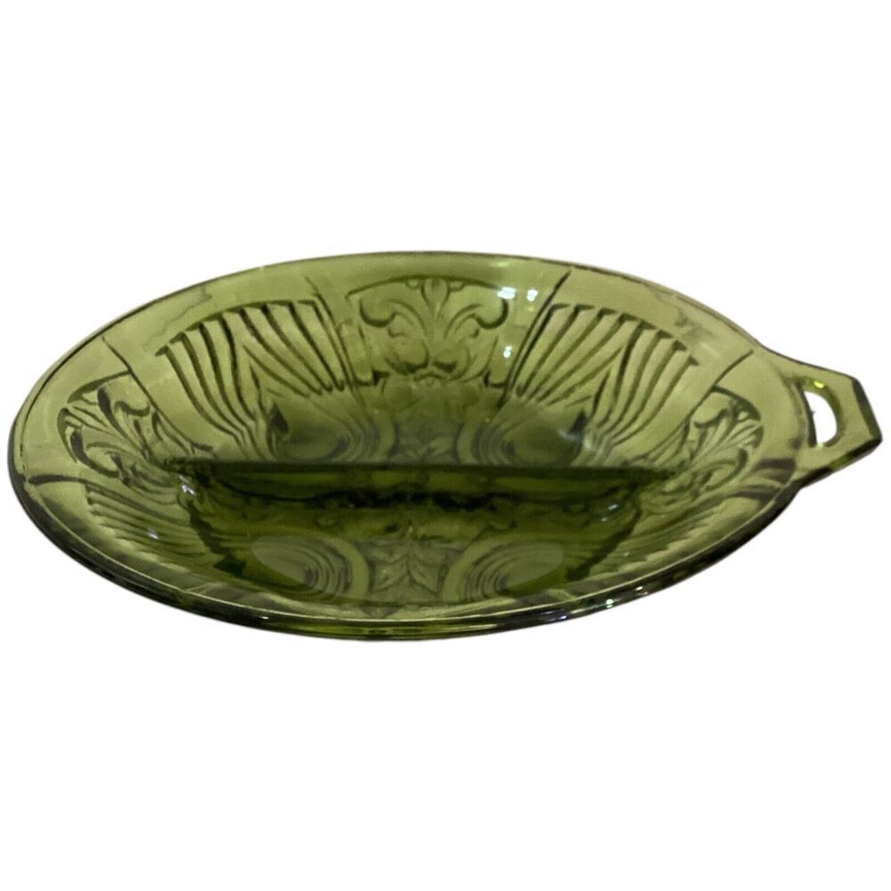 Beautiful Vintage Green Glass Divided Dish Footed Relish Round Tray w/Handle - Picture 2 of 5